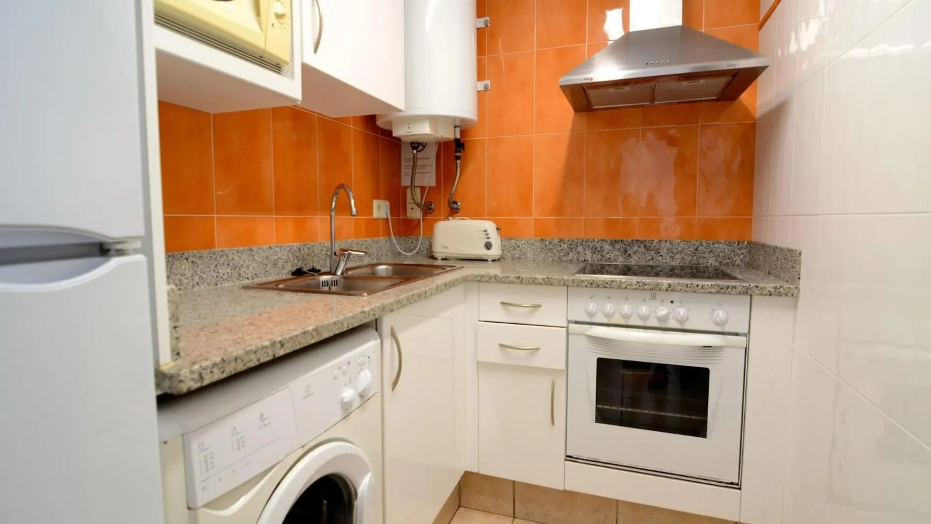 ל'אסטרטיט The Apartment In Estartit 0*,  ספרד